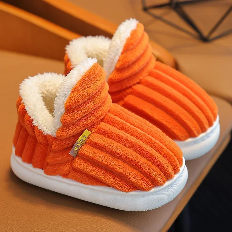 Fabric slippers for children, boys and girls, are soft and non-slip